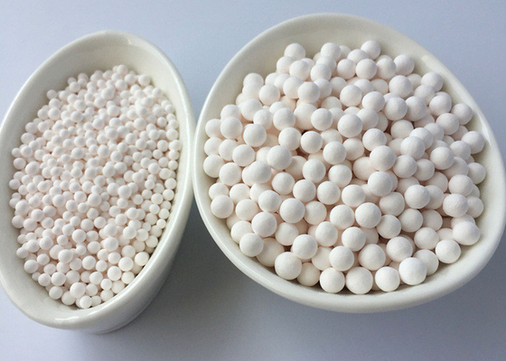 Esferas de cerâmica de alumínio ativado Densidade a granel 0,68 - 0,72 G/Cm3 Baixa absorção de água